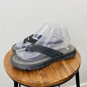 Nike Black Ultra Comfort Thong Sandals Women’s Size 8